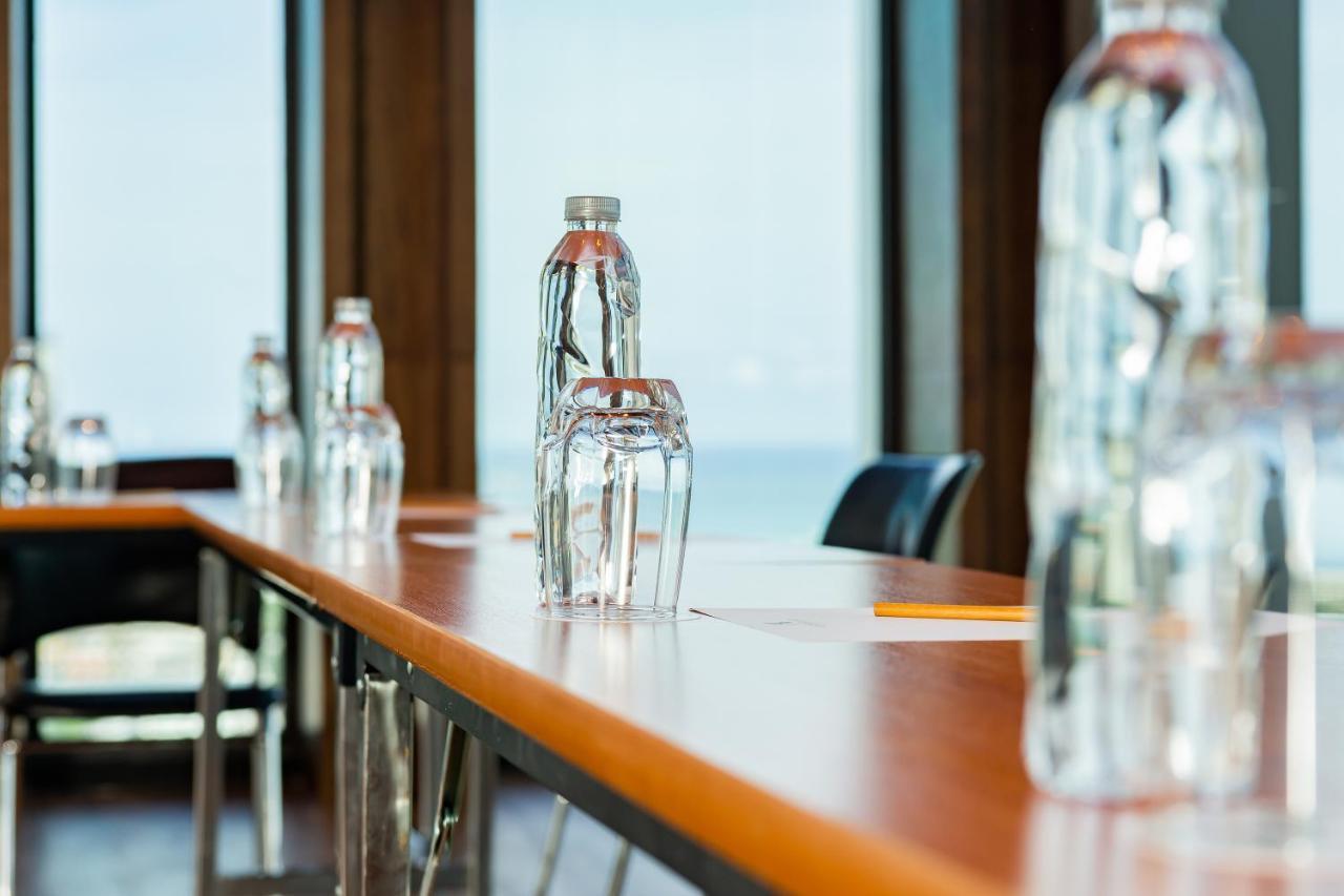 Arbour Hotel And Residence Pattaya Ngoại thất bức ảnh Bottled water on a table