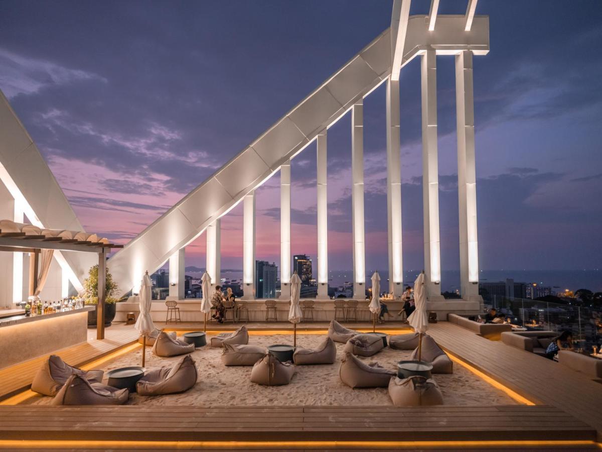 Arbour Hotel And Residence Pattaya Ngoại thất bức ảnh The rooftop bar